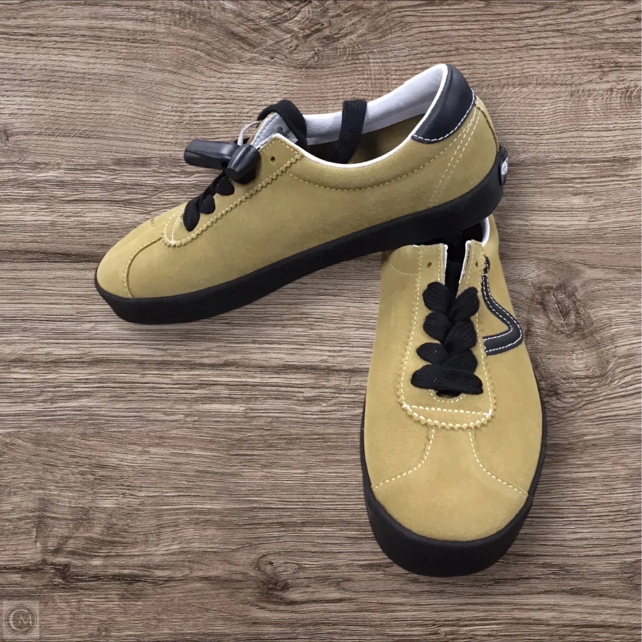 Shoes Sneakers By Vans In Green, Size: 8.5 Soft Easy Fit