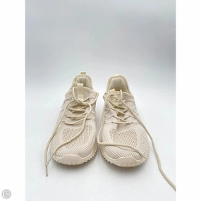 Shoes Sneakers By Clothes Mentor In Beige, Size: 7.5 Compression Spring System Ankle Hugging Design