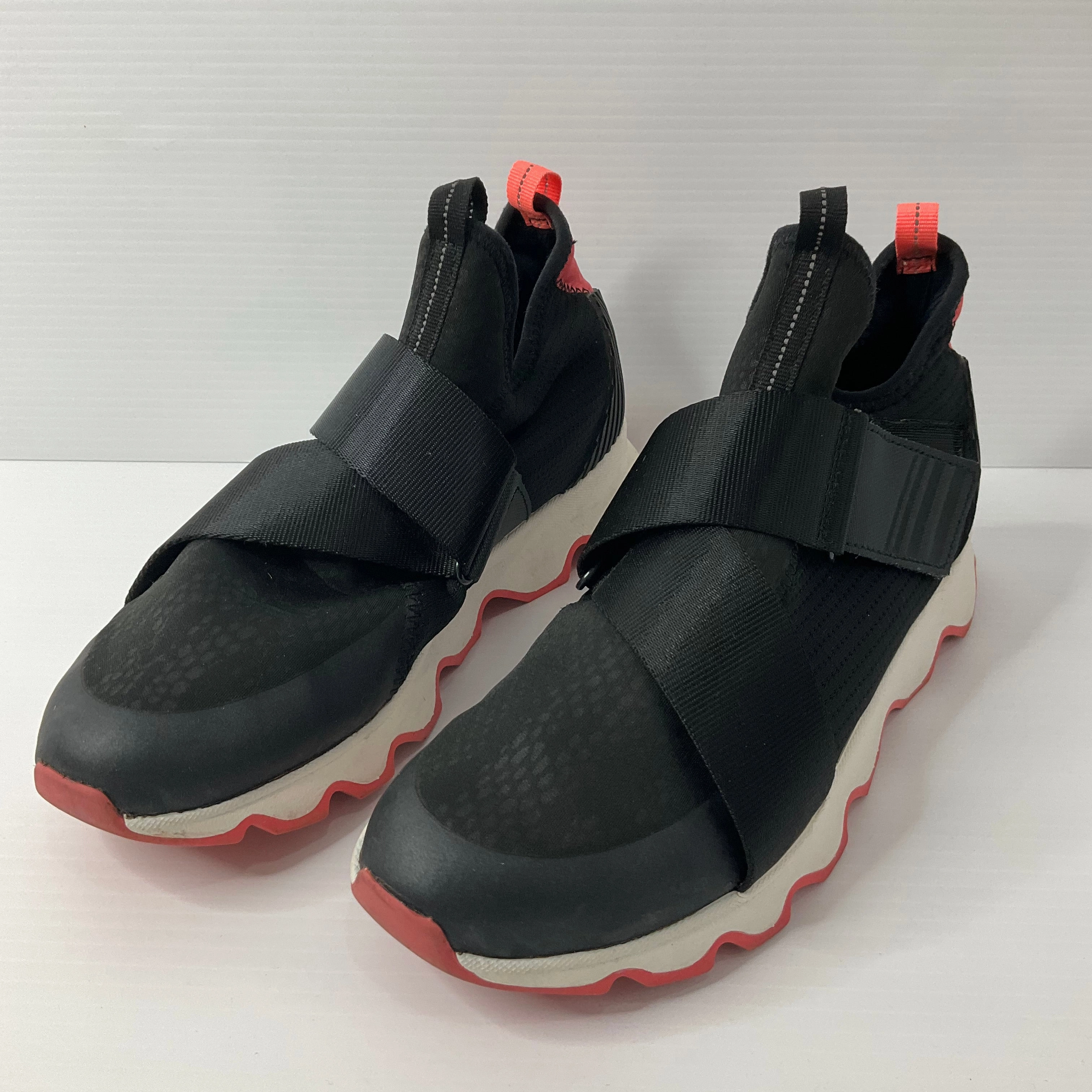 Black Shoes Sneakers Sorel, Size 8.5 Slip Guard