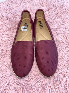 Slip On Elastic Gusset Responsive Gear Red Shoes Sneakers White Mountain, Size 10