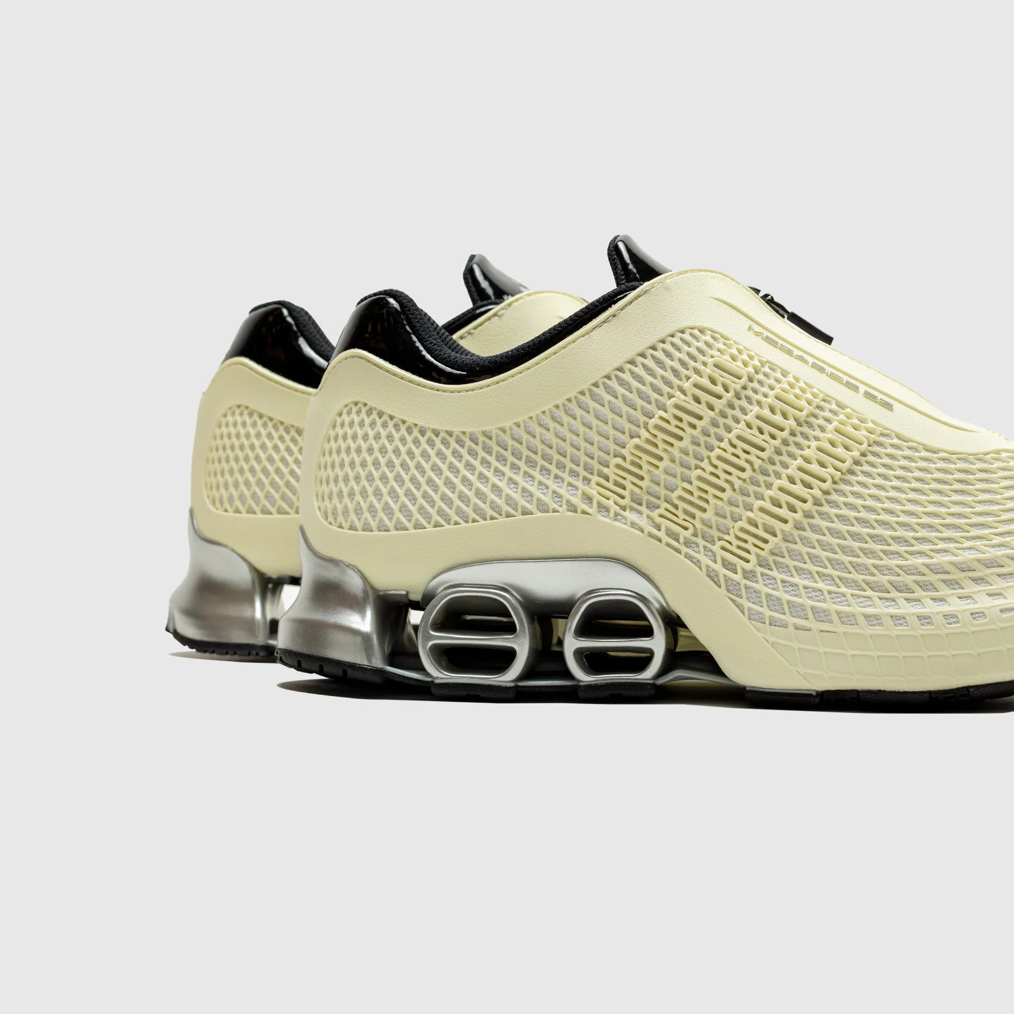 MEGARIDE S2 "IVORY" adult style