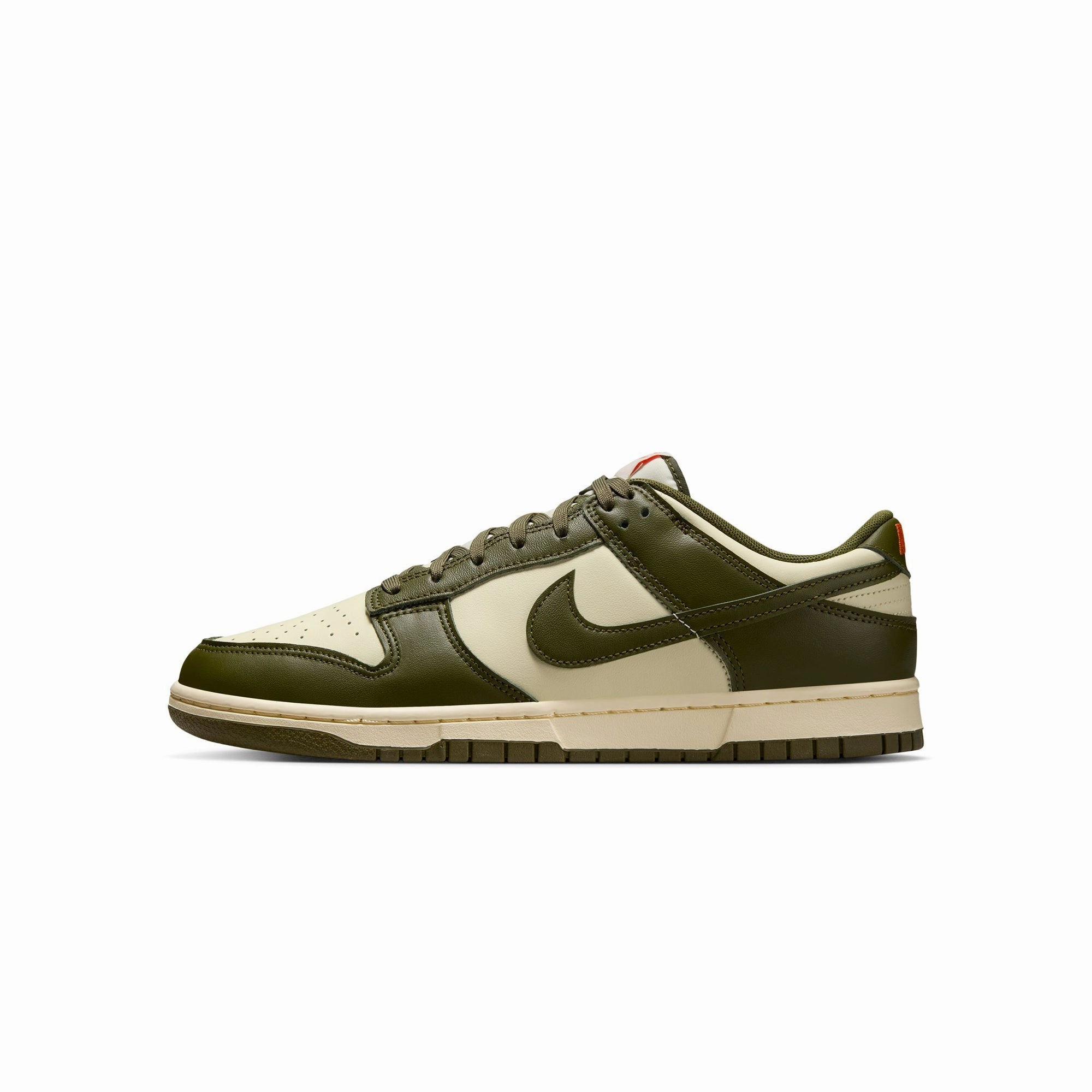 Nike Mens Dunk Low Retro Shoes fulfillment long - jump shoes