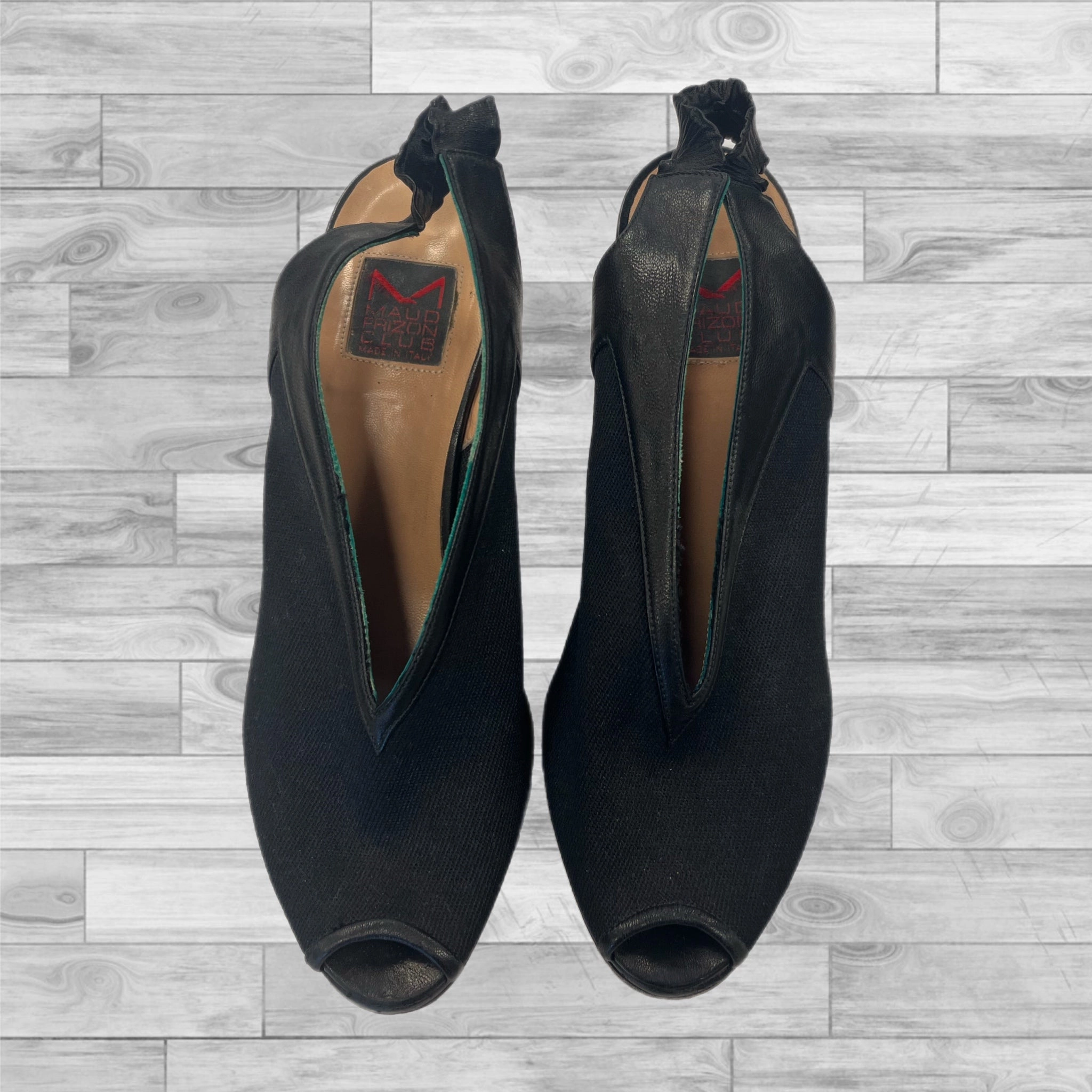 Stable Fit Shoes Heels Block By Cmb In Black, Size: 7