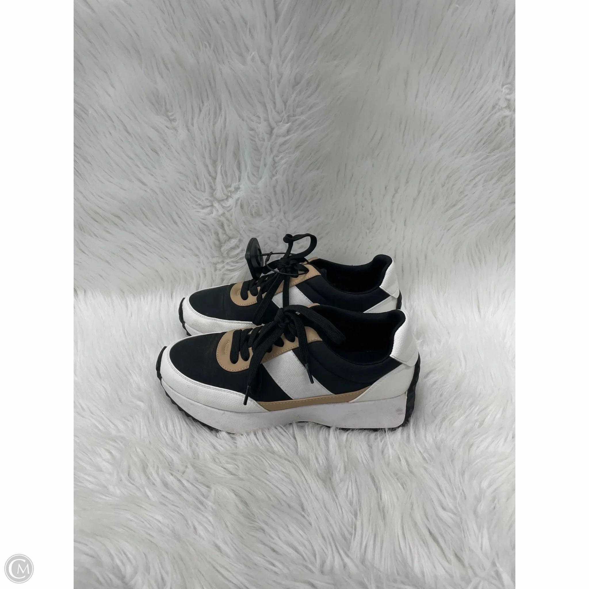 Endurance Run Shock Control Shoes Sneakers By Dolce Vita In Black & Tan, Size: 7.5