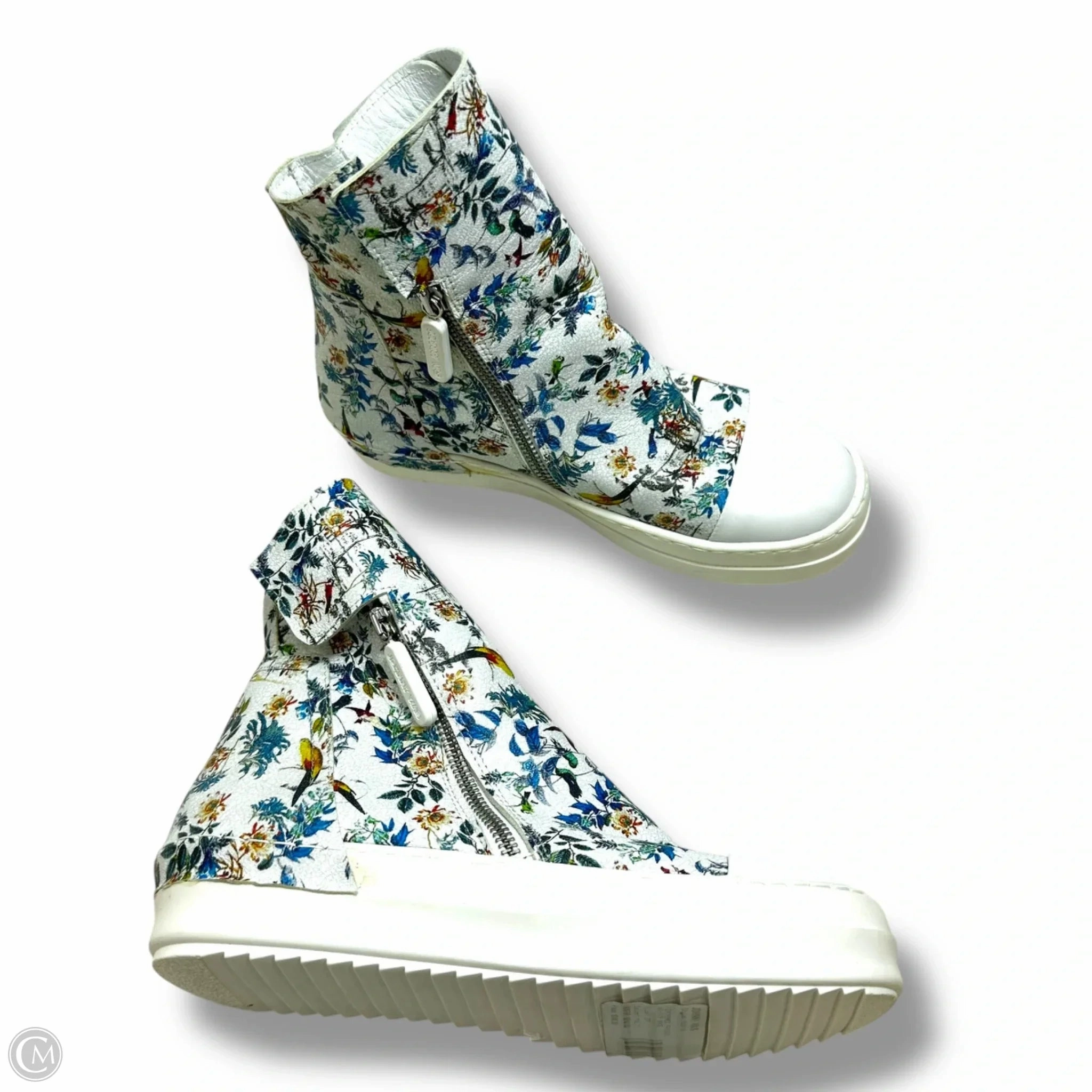 Cush Pad Noise Reducing Sole Shoes Sneakers By Johnny Was In Multi-colored, Size: 7