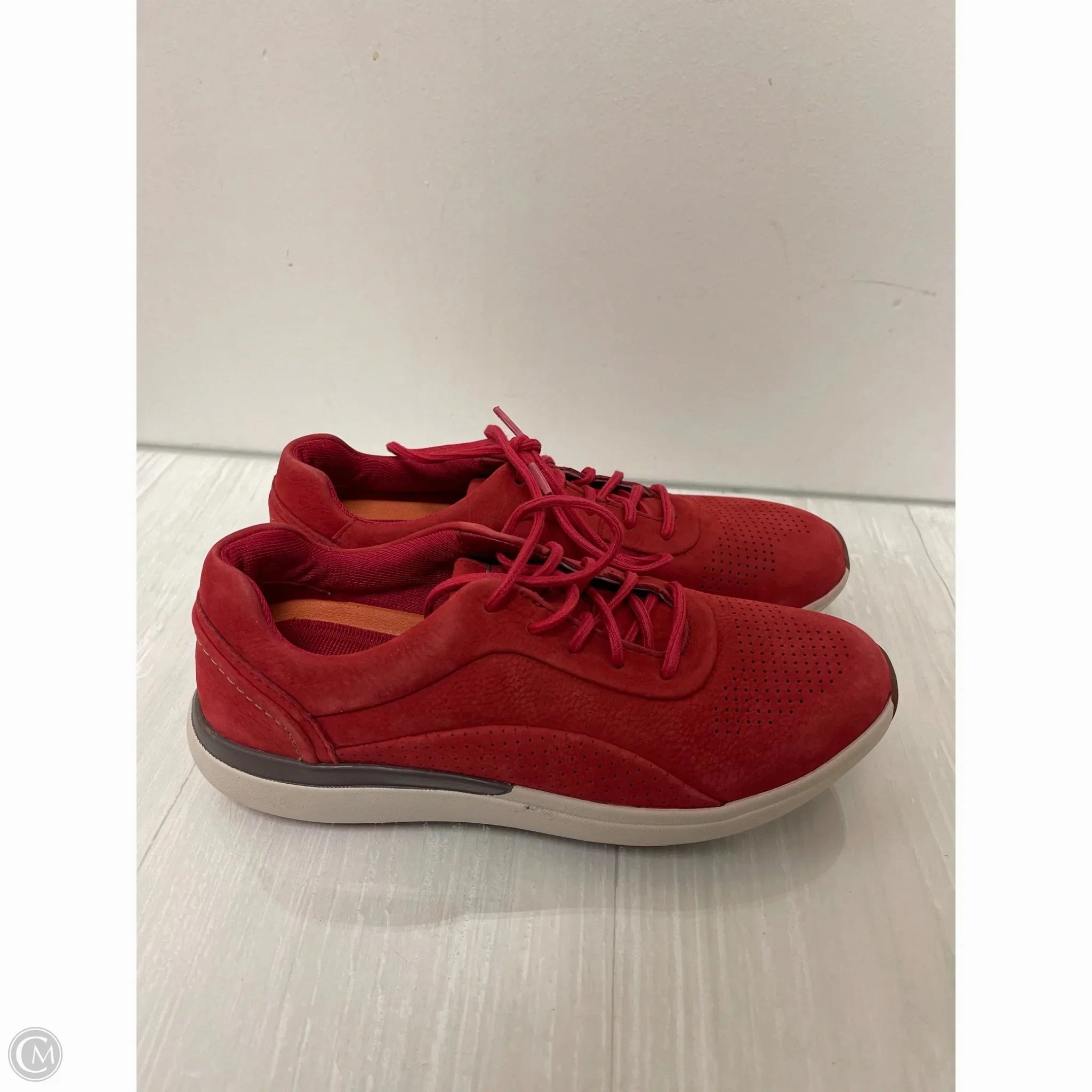 Shoes Sneakers By Clarks In Red, Size: 8.5 Multi Layer Insole