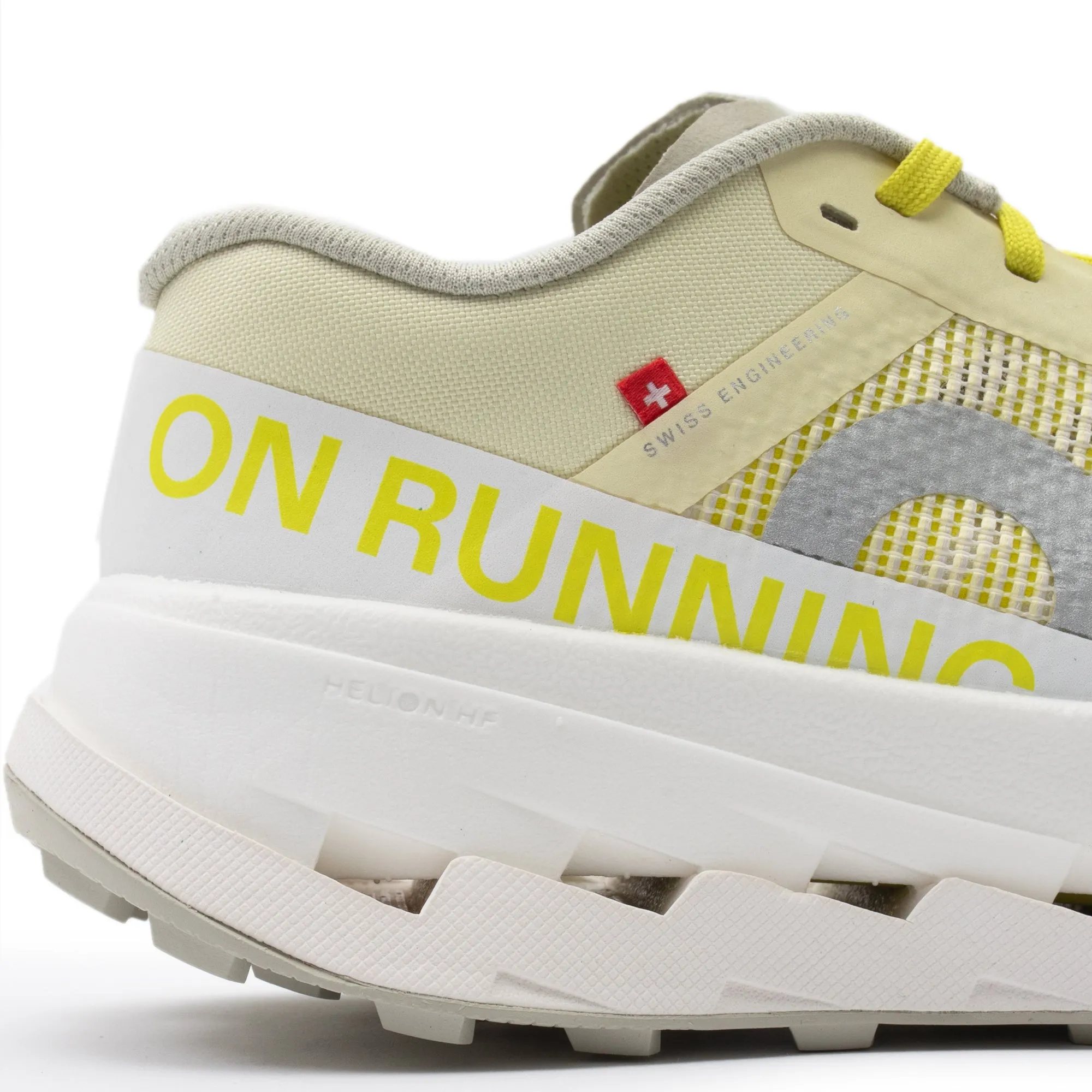 challenge well - ventilated On Running Womens Cloudultra 3 Shoes
