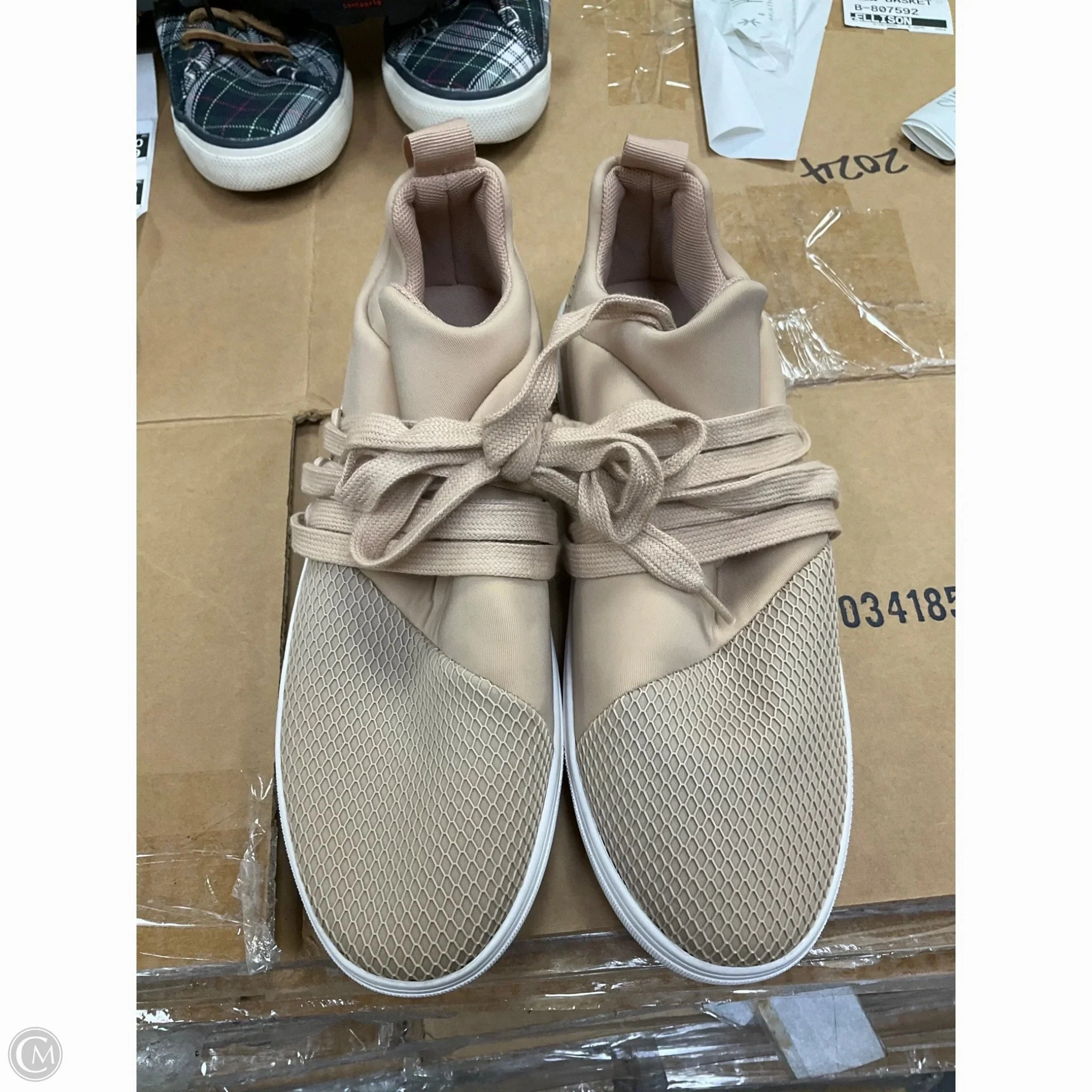 Shoes Sneakers By Steve Madden In Tan, Size: 7.5 Urban Movement