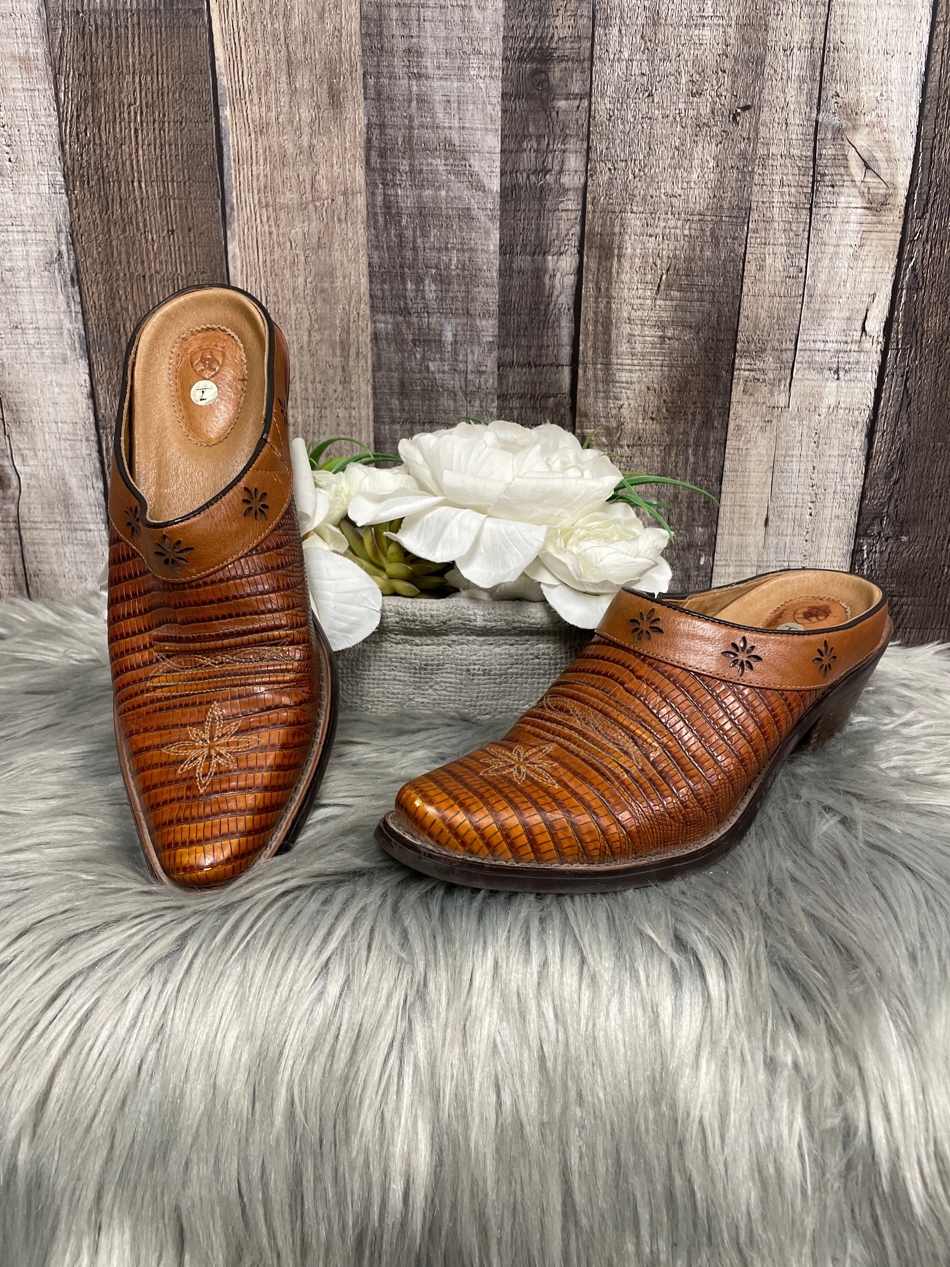 Wedding Sandals Shoes Heels Block By Ariat  Size: 7