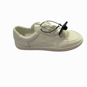 Ankle Collaboration Shoes Sneakers By Clothes Mentor In White, Size:10