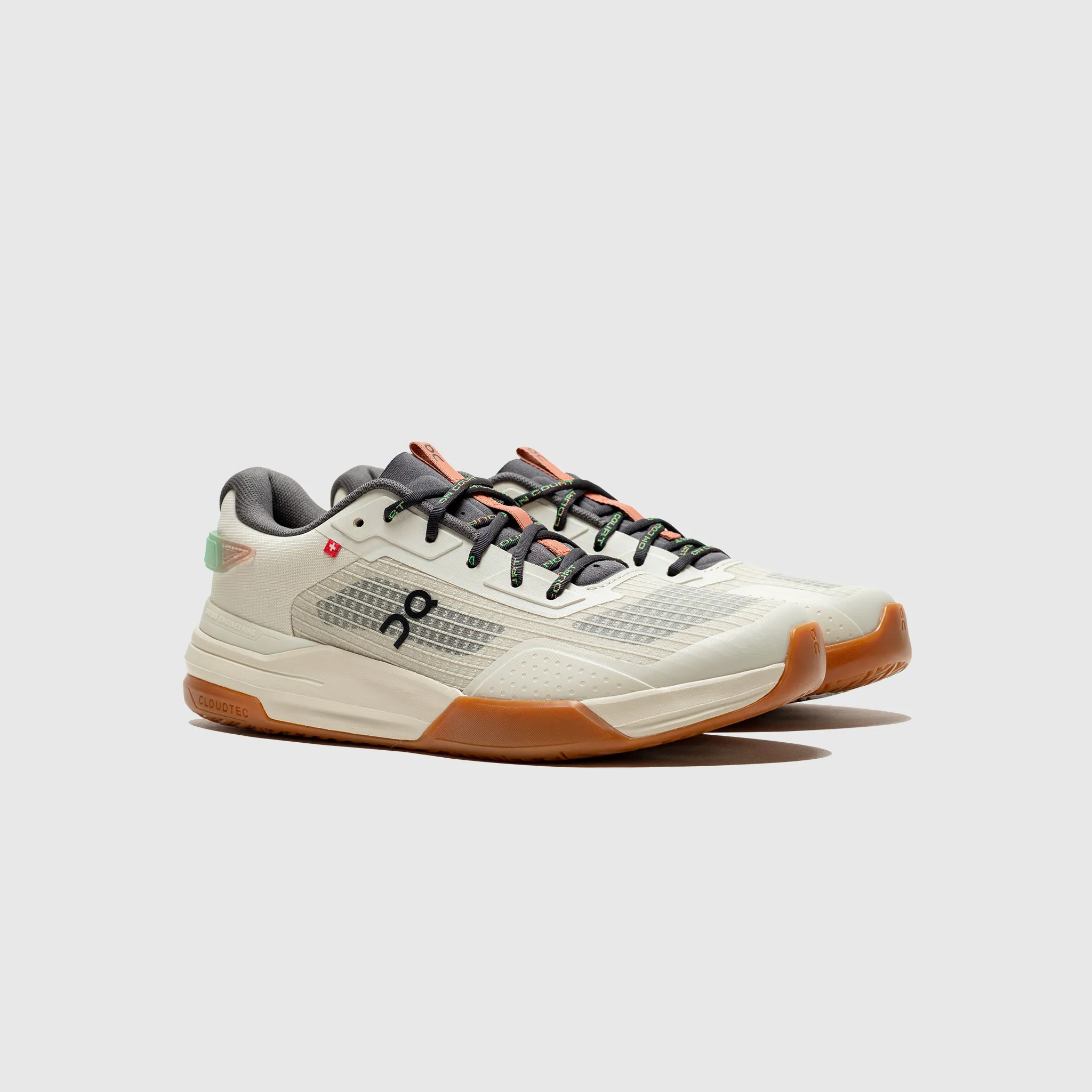 THE ROGER ADV Z5 Low Top Design Lightweight Sole