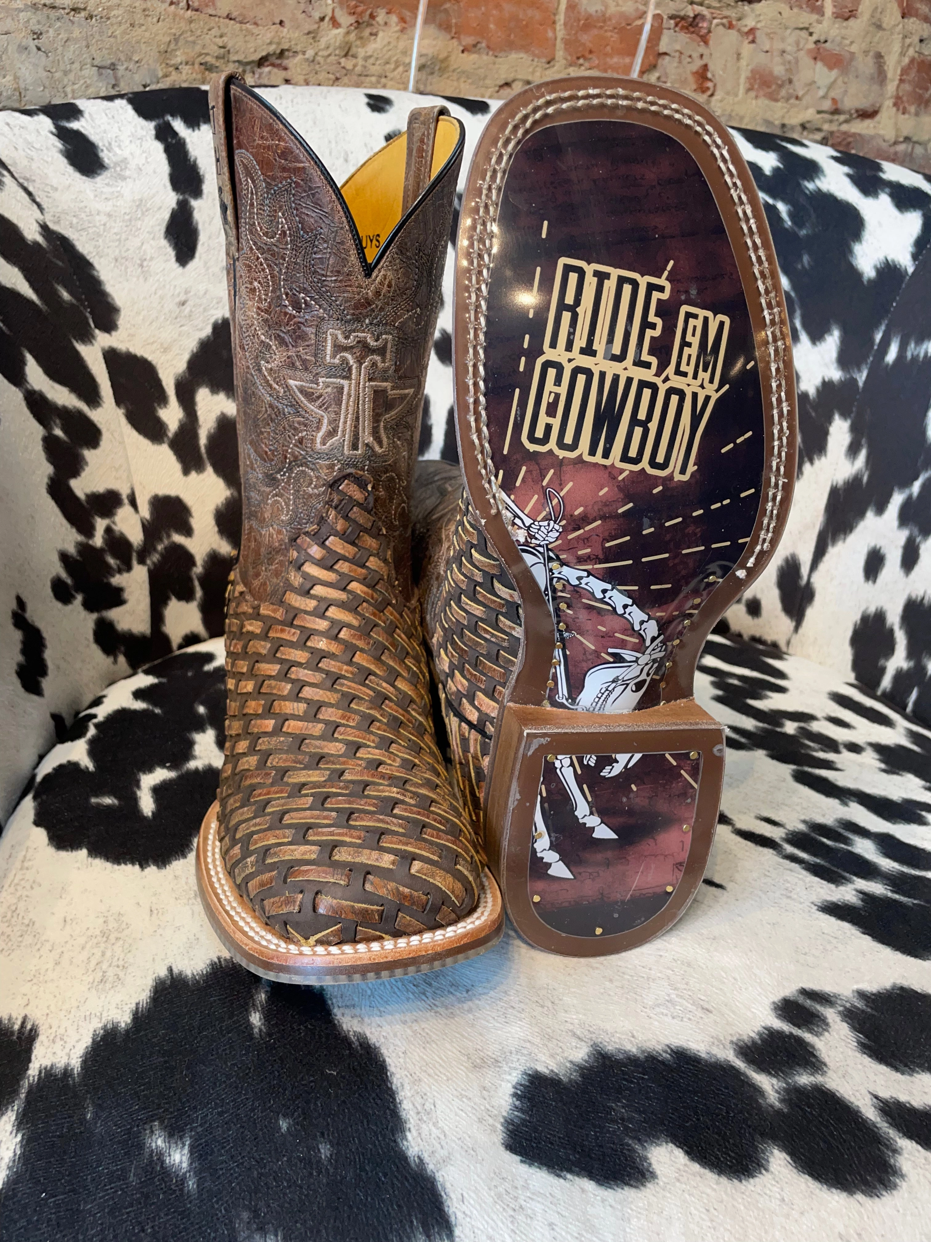 Tin Haul Lacer Comfort Lining Rainy Days