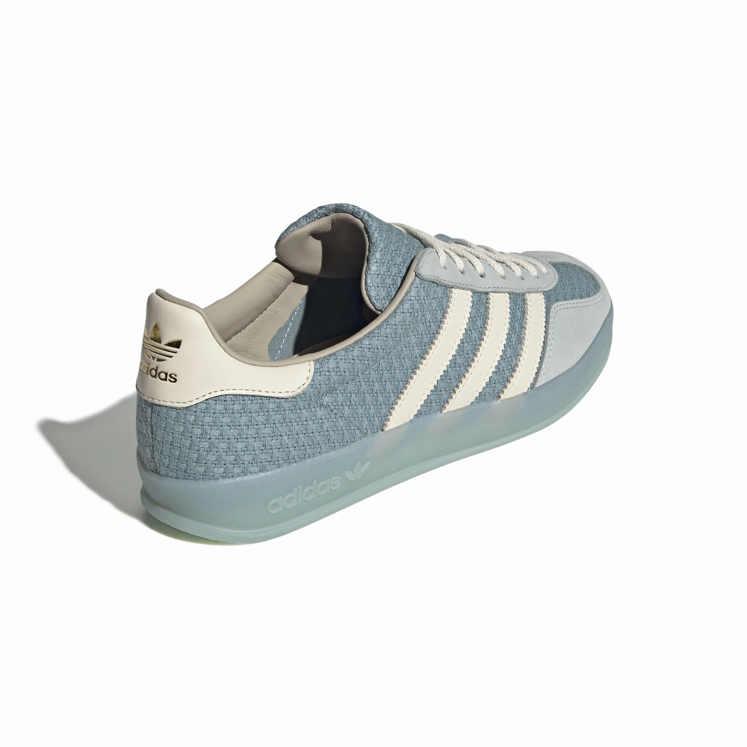 Adidas Mens Gazelle Indoor Shoes Light Cushioning running in a drawbridge area shoes