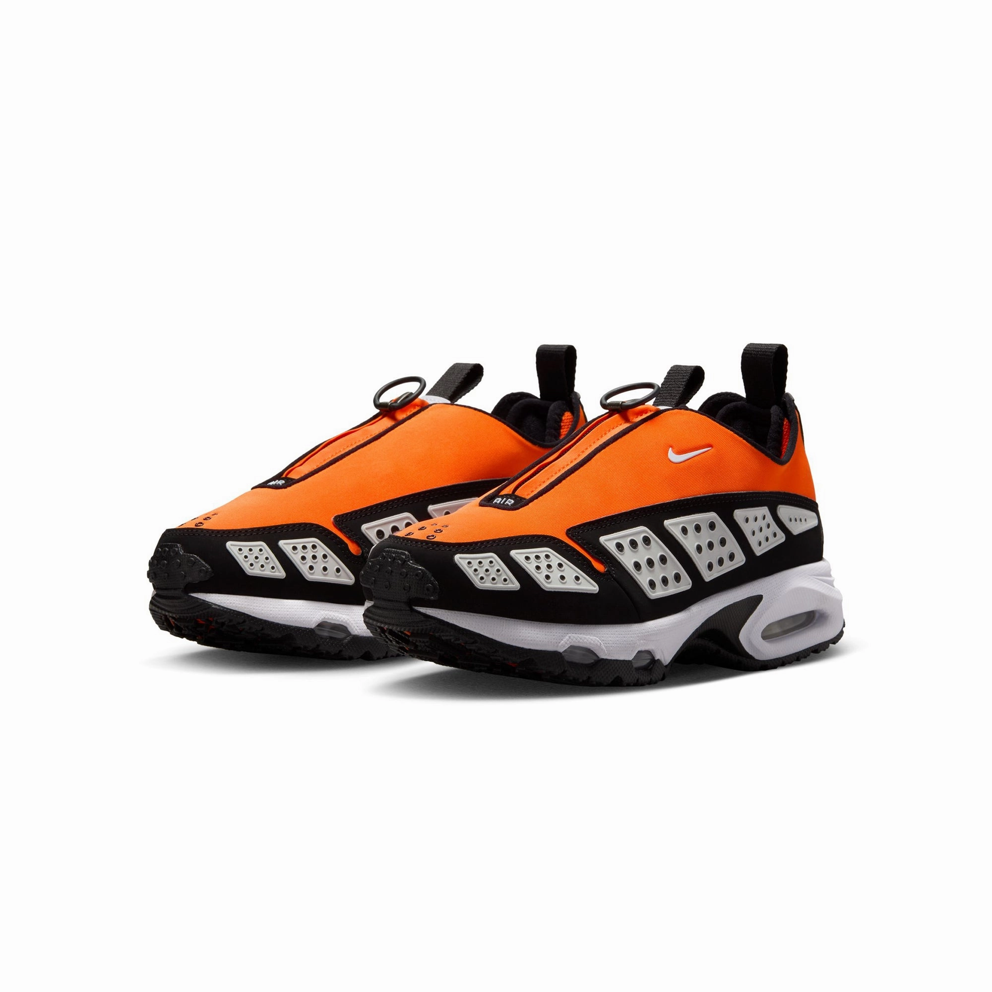 Nike Womens Air Max Sunder Shoes running in a swamp area shoes