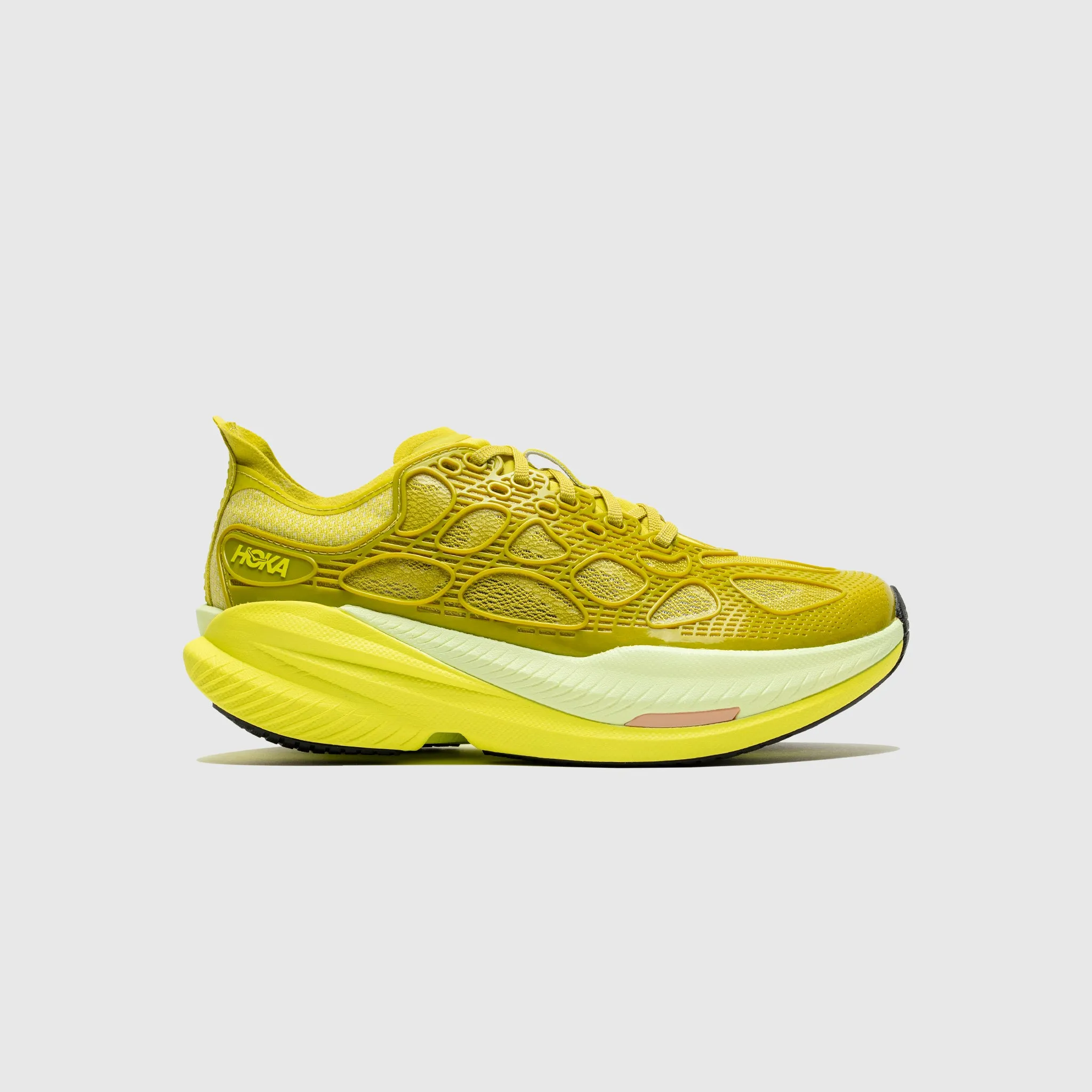 mountain - running U MACH X CAGED