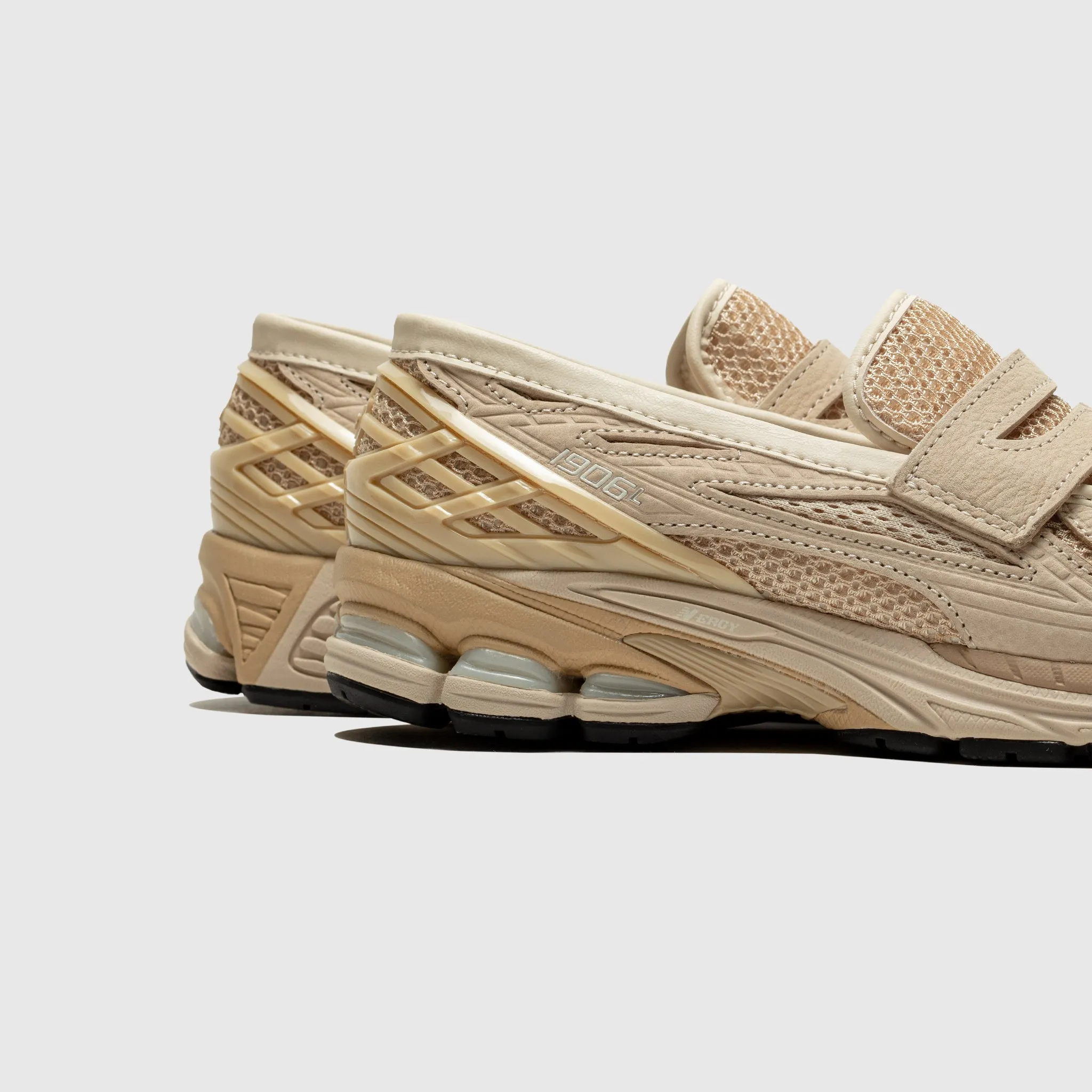 U1906LNU "BISQUE" vegan running option