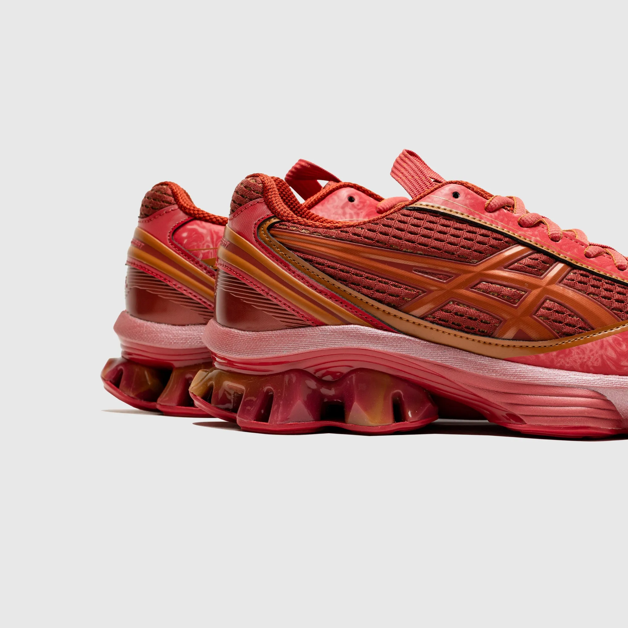 futuristic - style shoes US6-S GEL-KINETIC FLUENT