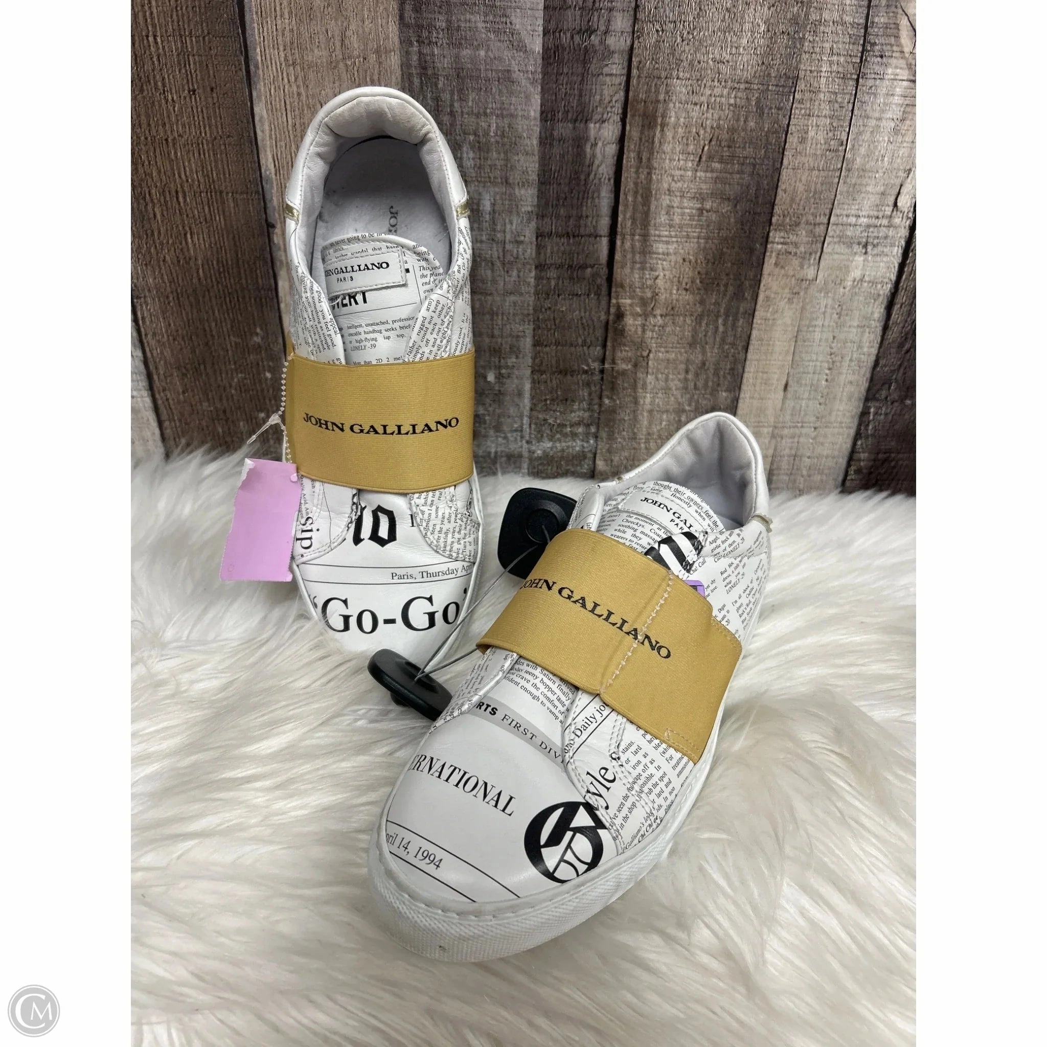 shape fit Shoes Sneakers By Cmb In Black & White, Size: 9