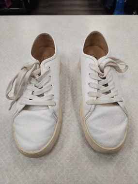 White Shoes Sneakers Clothes Mentor, Size 7.5 Streamlined Style
