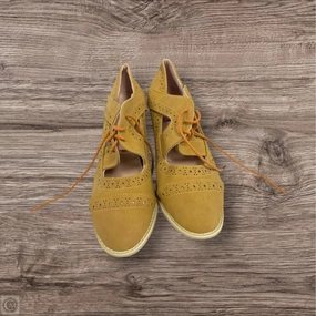 Cushioned Shoes Heels Block By Clothes Mentor In Yellow, Size: 11