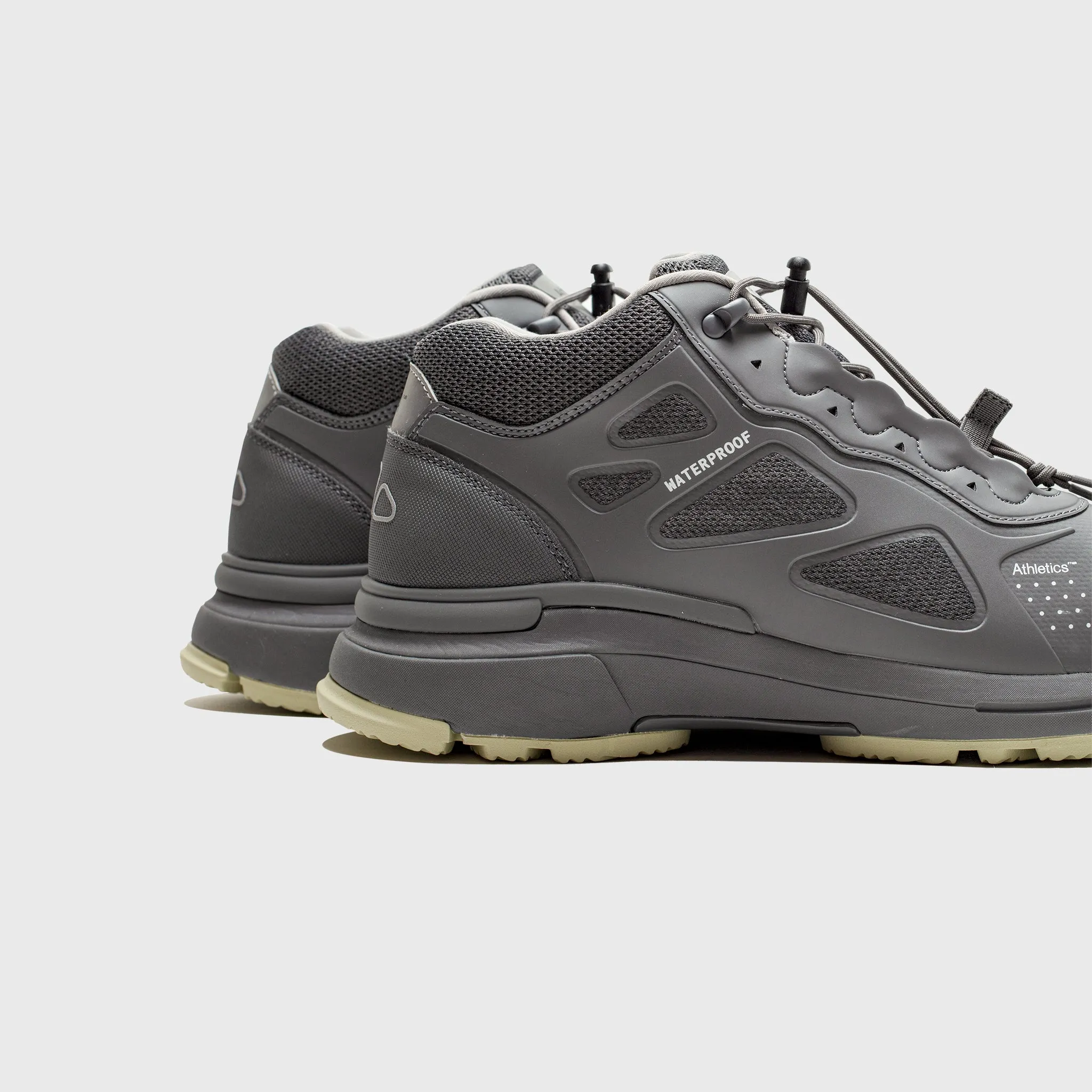 Modern Design running in a half - marathon shoes ONE.2 MID "WATERSTOP"