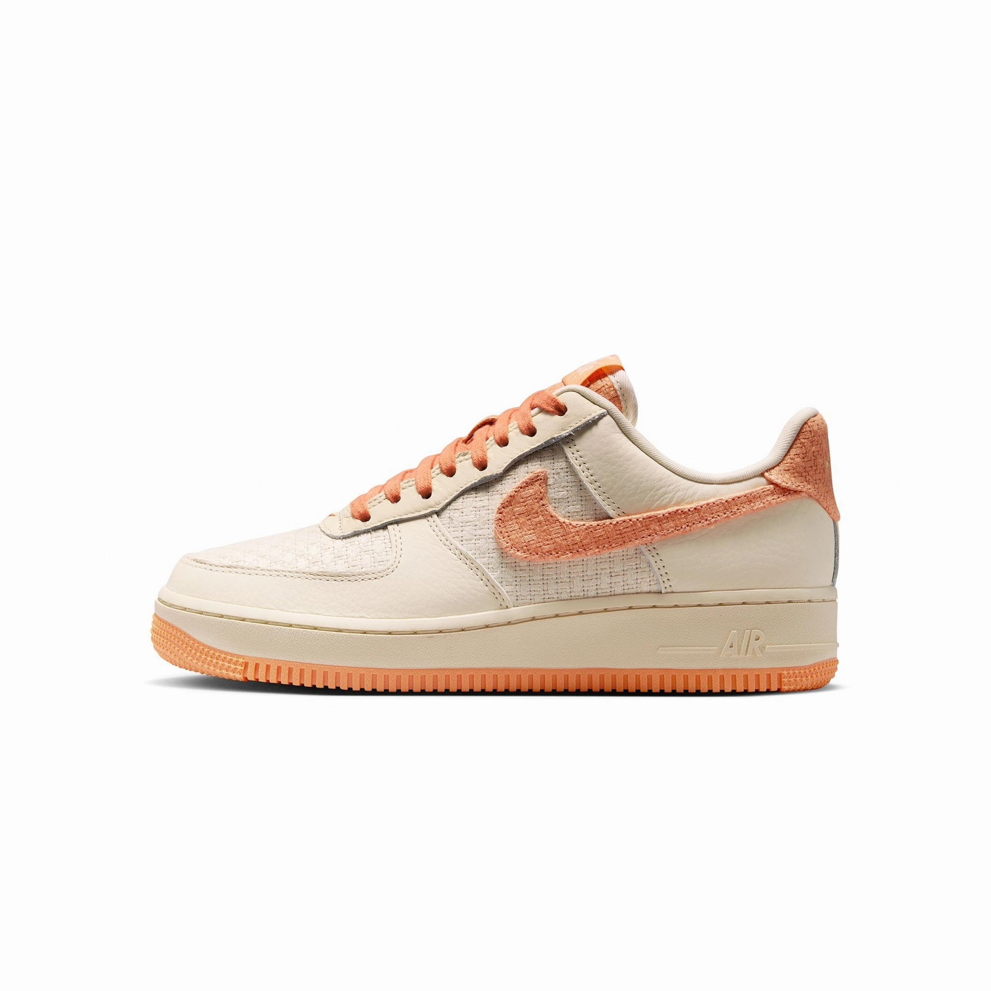 dry - weather shoes Professional athlete Nike Womens Air Force 1 '07 Shoes