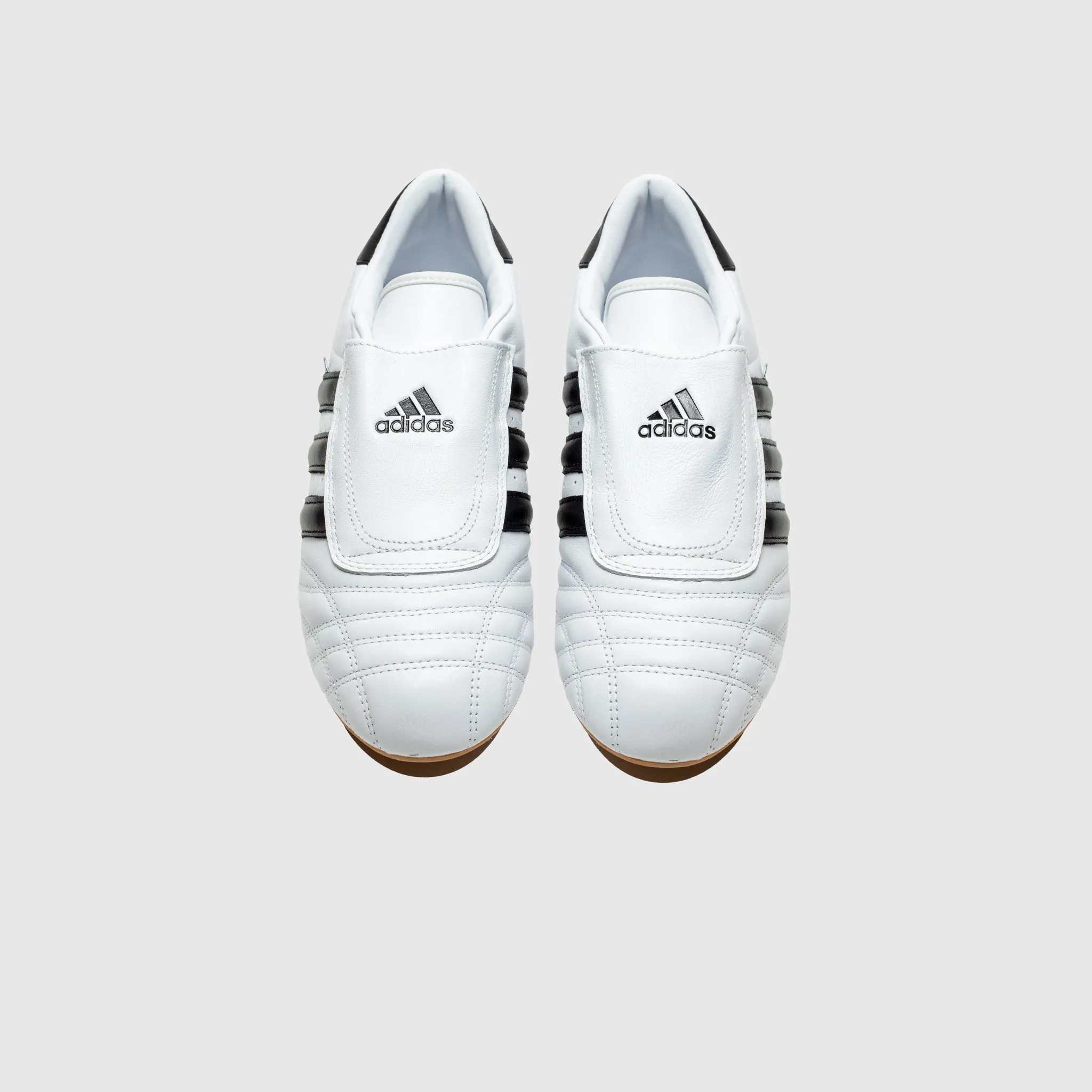 Energy - returning indoor - court running shoes WMNS TAEKWONDO