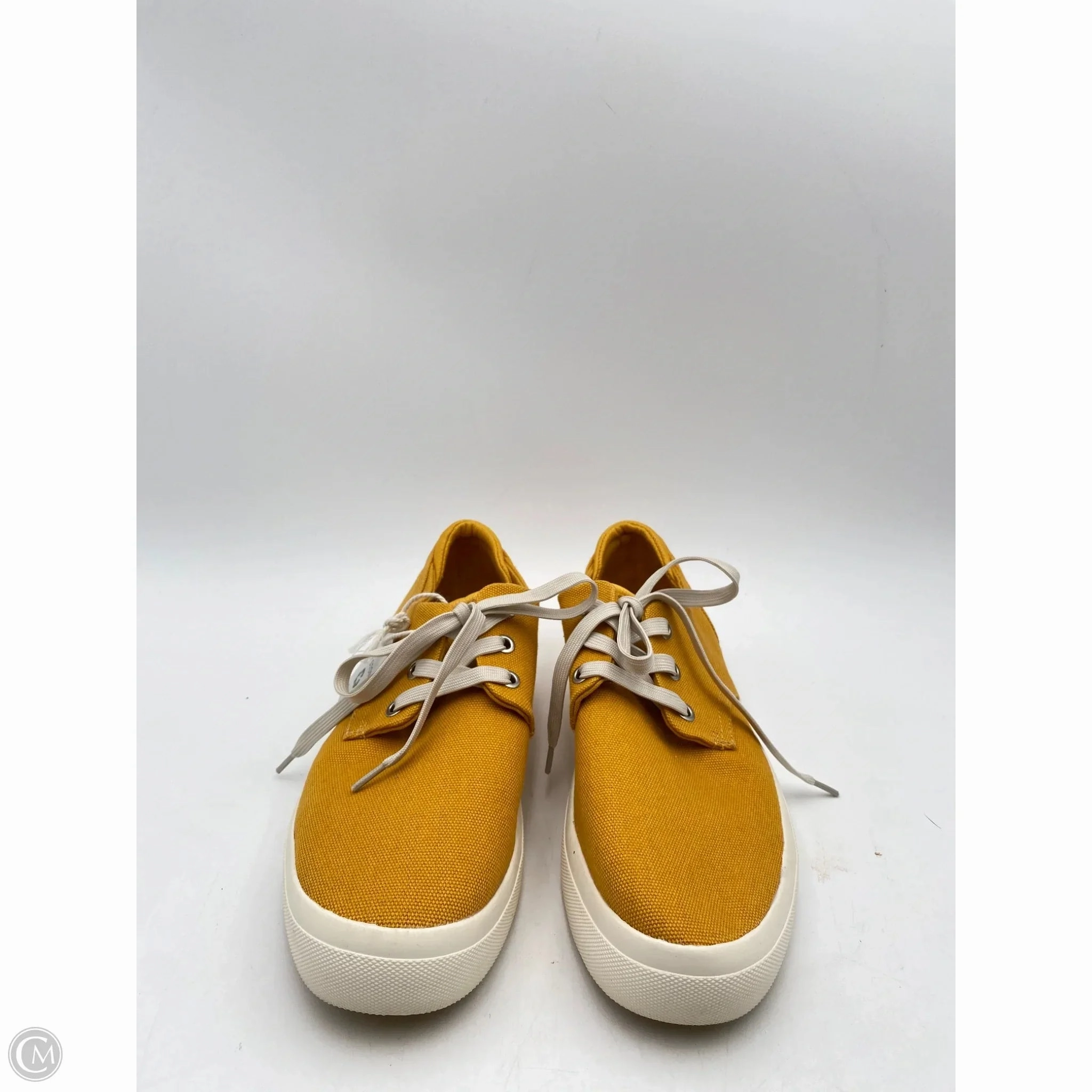 Street Grip Shoes Sneakers By Clothes Mentor In Yellow, Size: 9
